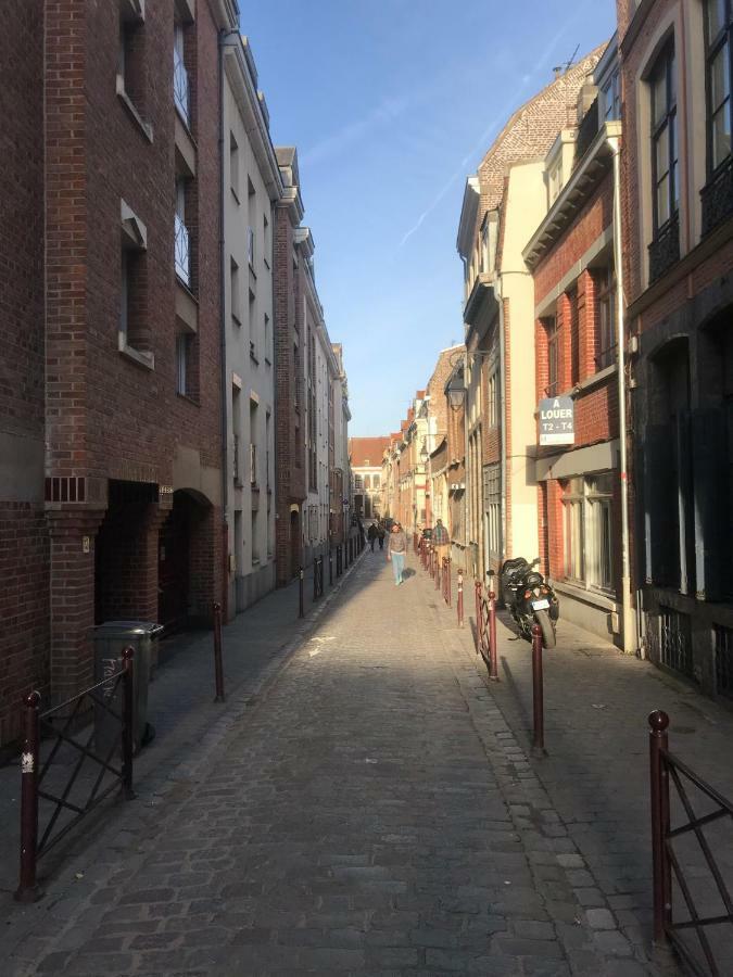 Charmant Appartement Au Coeur Du Vieux Лилль Экстерьер фото